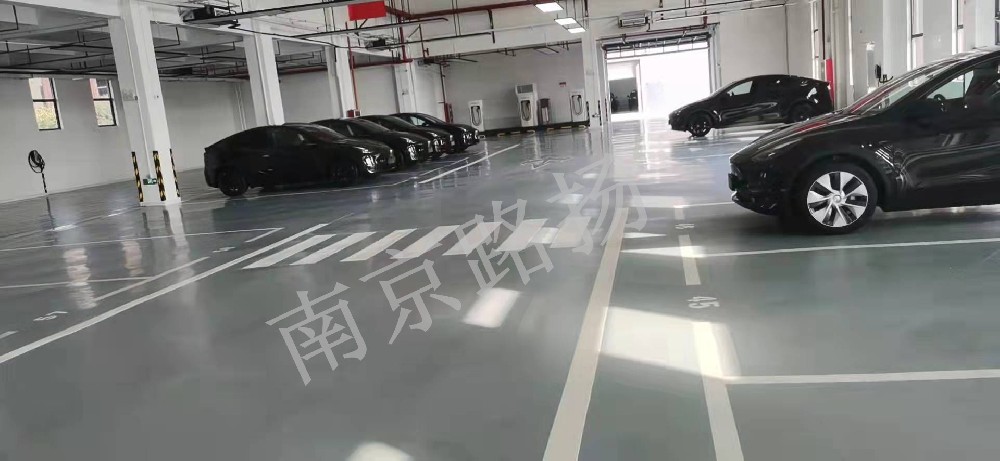 停車場(chǎng)劃線